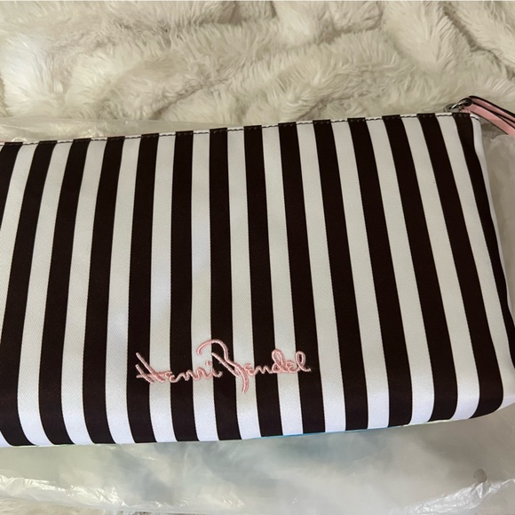 Henri Bendel Cosmetic bag - Picture 2 of 2